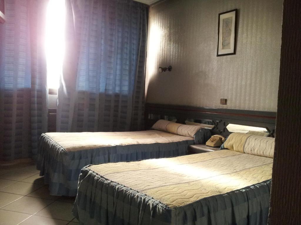Hotel La Giralda Надор Екстер'єр фото